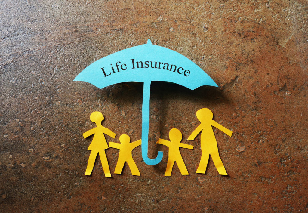 how does life insurance work